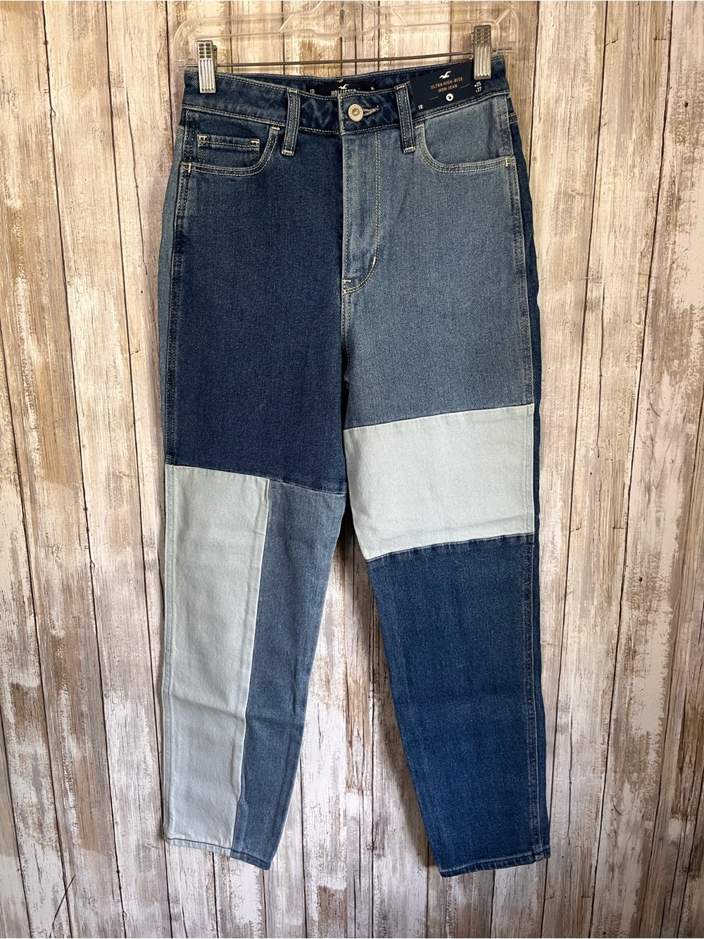 NWT Hollister Ultra High Rise Mom Jeans 25 Patchwork Colorblock Denim - Picture 2 of 7